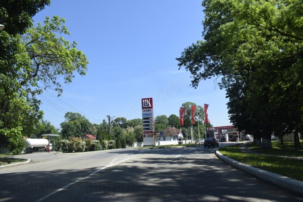 Intrare in Ineu spre Moneasa
